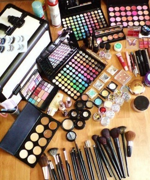 Seven Essential Tips To Buy Wholesale Cosmetics At Affordable Pricing 