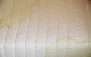 how to clean urine stains from mattress
