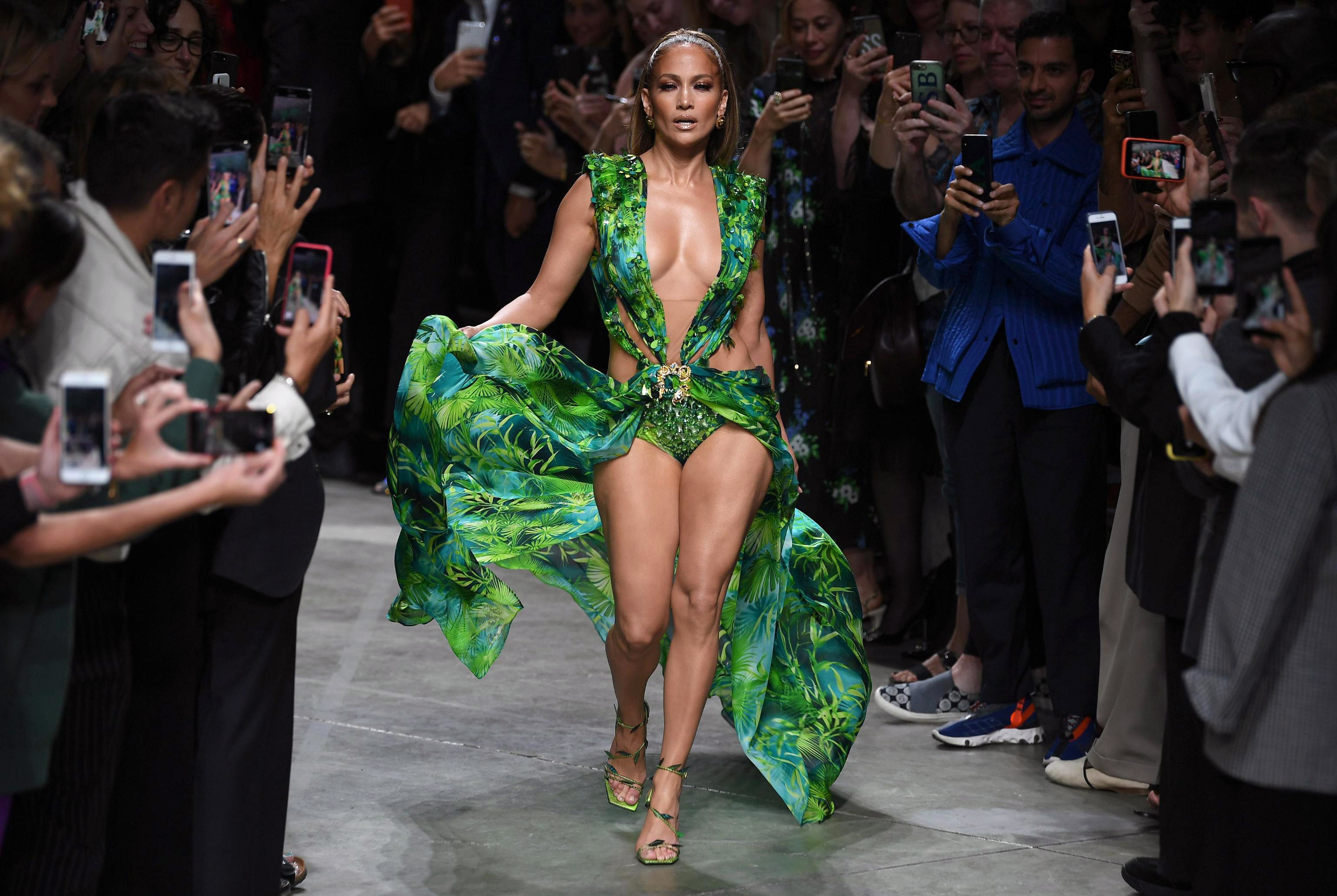Jennifer Lopez In Green Dress Dazed The Milan Fashion Week