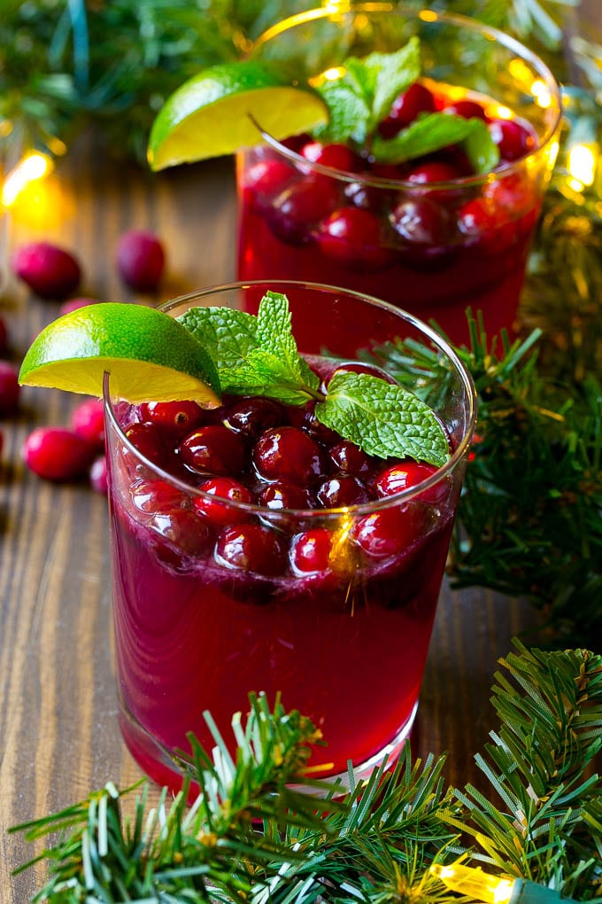 Christmas Cocktails- 3 Easy Holiday Party Drinks Recipes